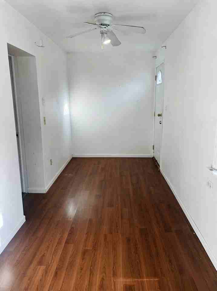 3202 S Canal St #2 - Photo 4 of 8