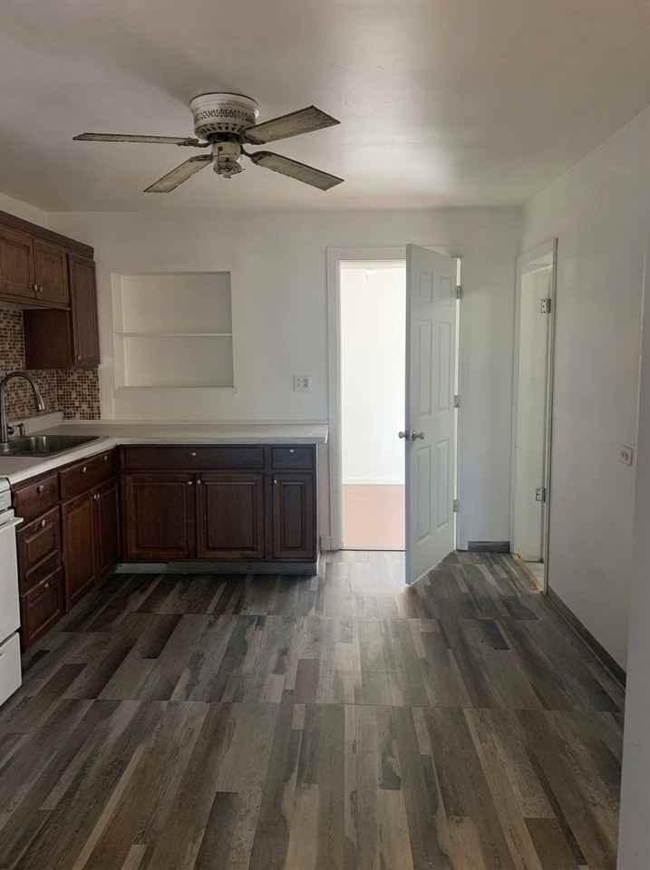 3202 S Canal St #2 - Photo 5 of 8