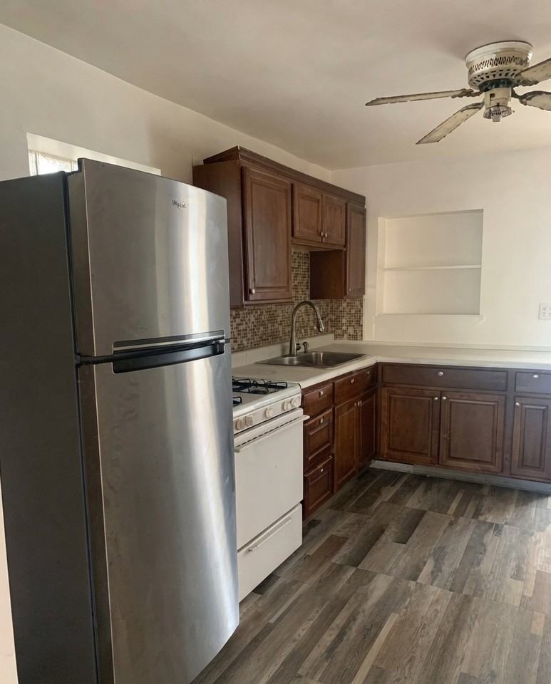 3202 S Canal St #2 - Photo 6 of 8