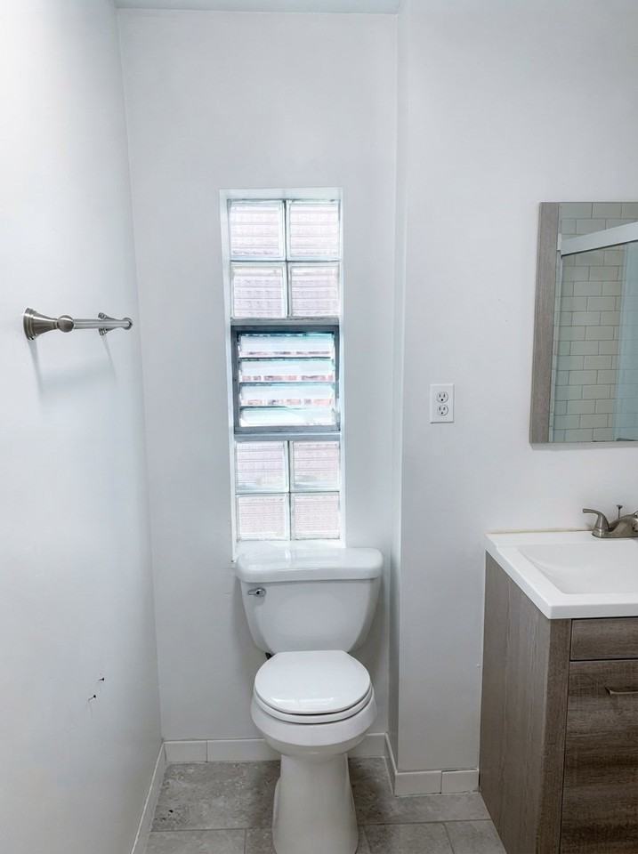 3202 S Canal St #2 - Photo 7 of 8