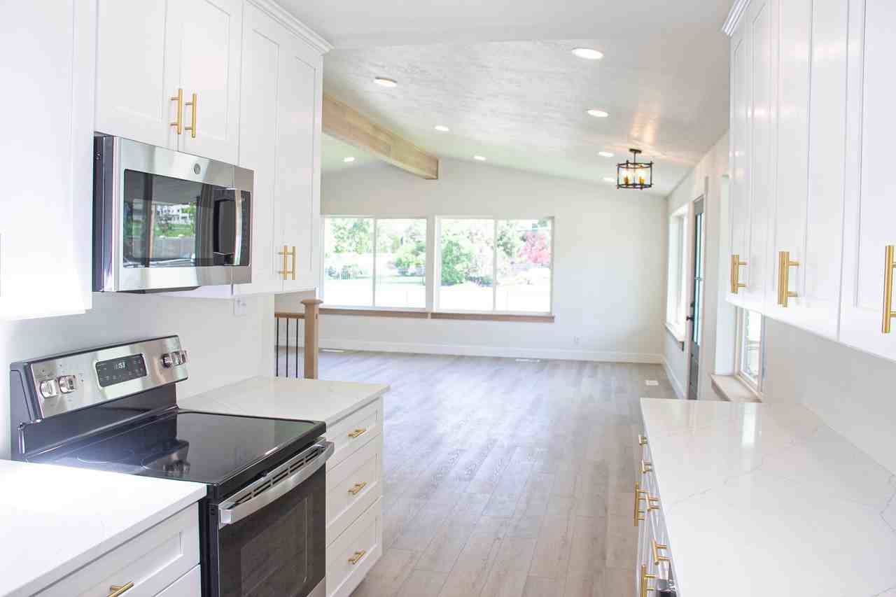 1901 N St - Photo 3 of 16
