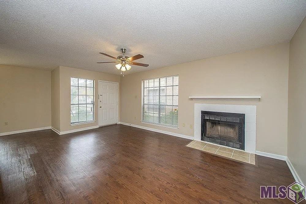 10213 Ballina Ave #D - Photo 2 of 20