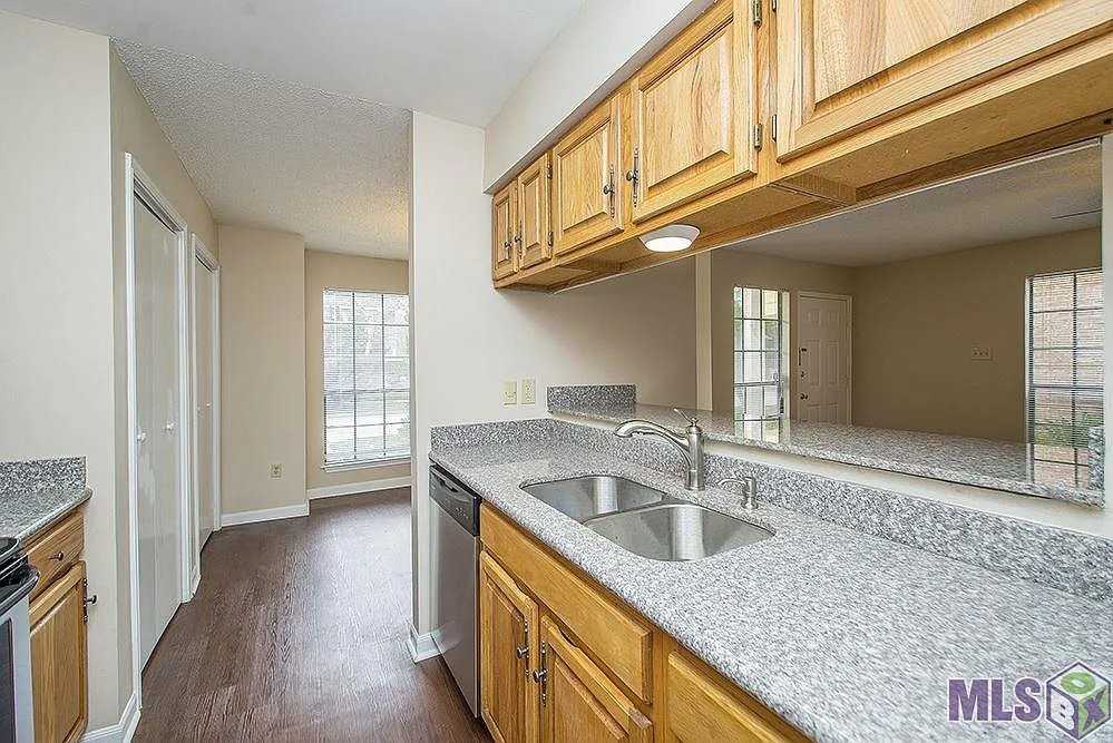 10213 Ballina Ave #D - Photo 4 of 20