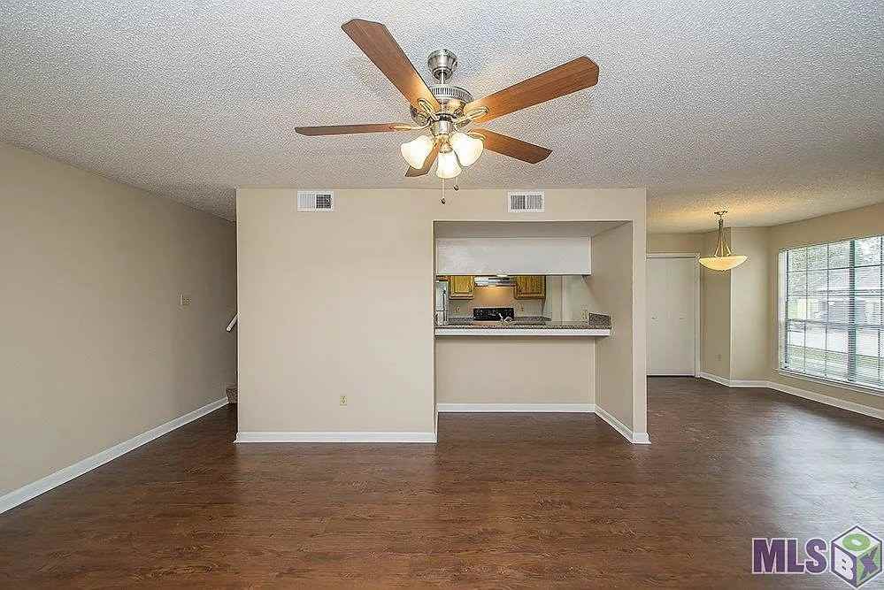 10213 Ballina Ave #D - Photo 5 of 20