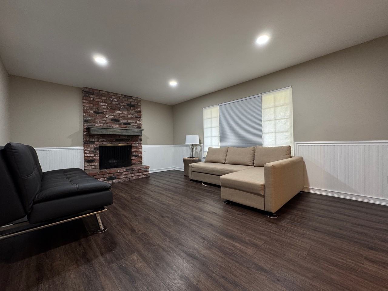 16064 Jersey St - Photo 2 of 19