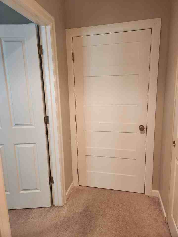 1166 Ne 5th St - Photo 3 of 9