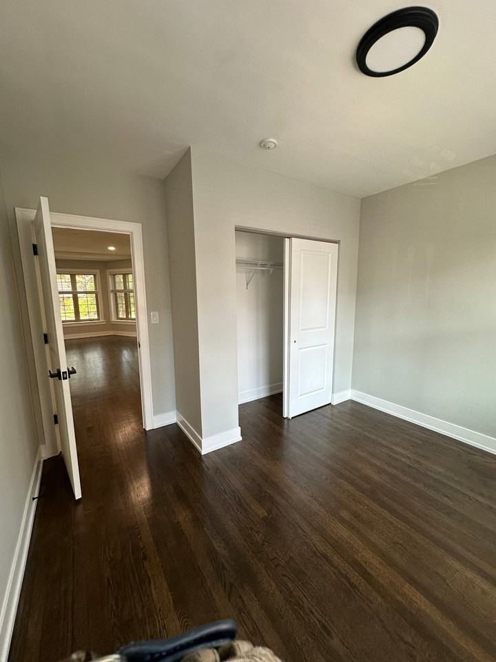 2533 Hartrey Ave #2537UNIT1 - Photo 4 of 12