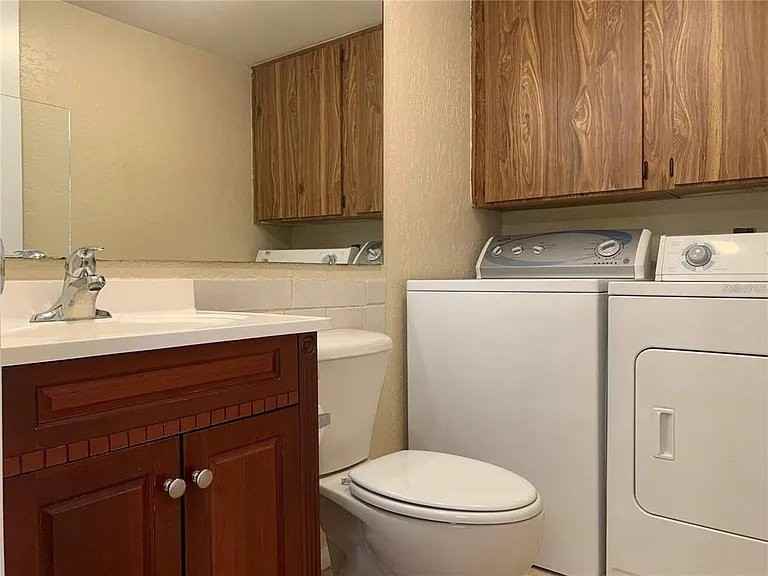 2602 7th Ct #15 - Photo 7 of 40