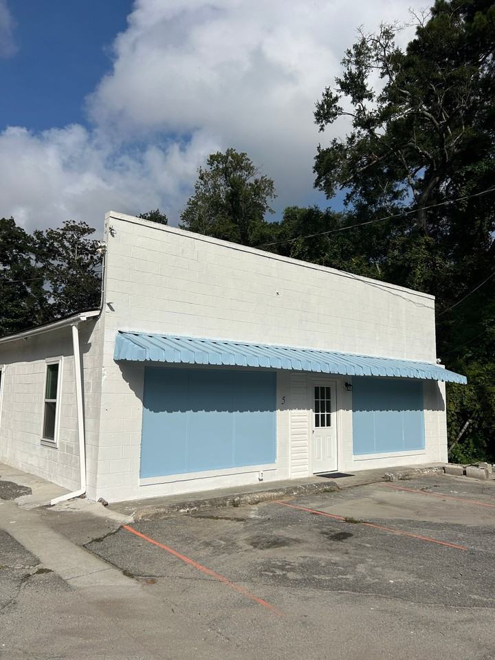 55 Main St #7