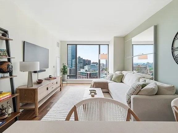 99 Hudson St #99 - Photo 6 of 20