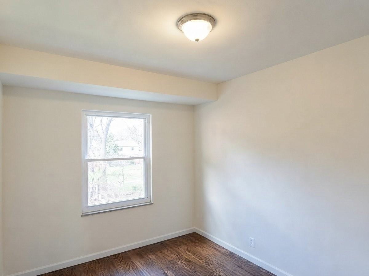 8483 Hampstead Dr #1 - Photo 6 of 10