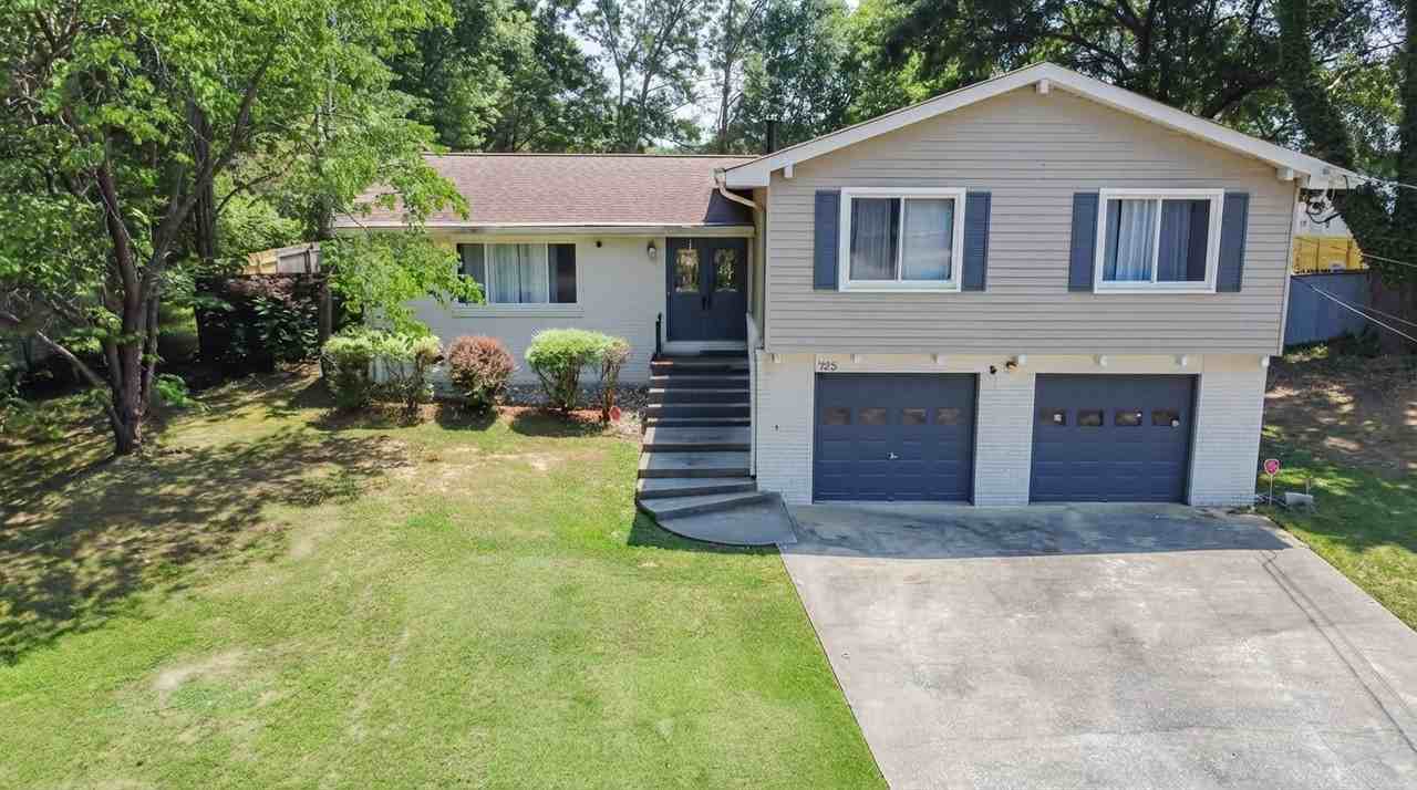 725 Swamp Creek Dr - Photo 3 of 19