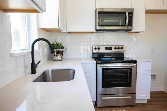 802 Walnut St - Photo 7 of 11