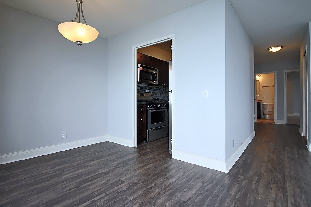47 E Schiller St - Photo 3 of 16