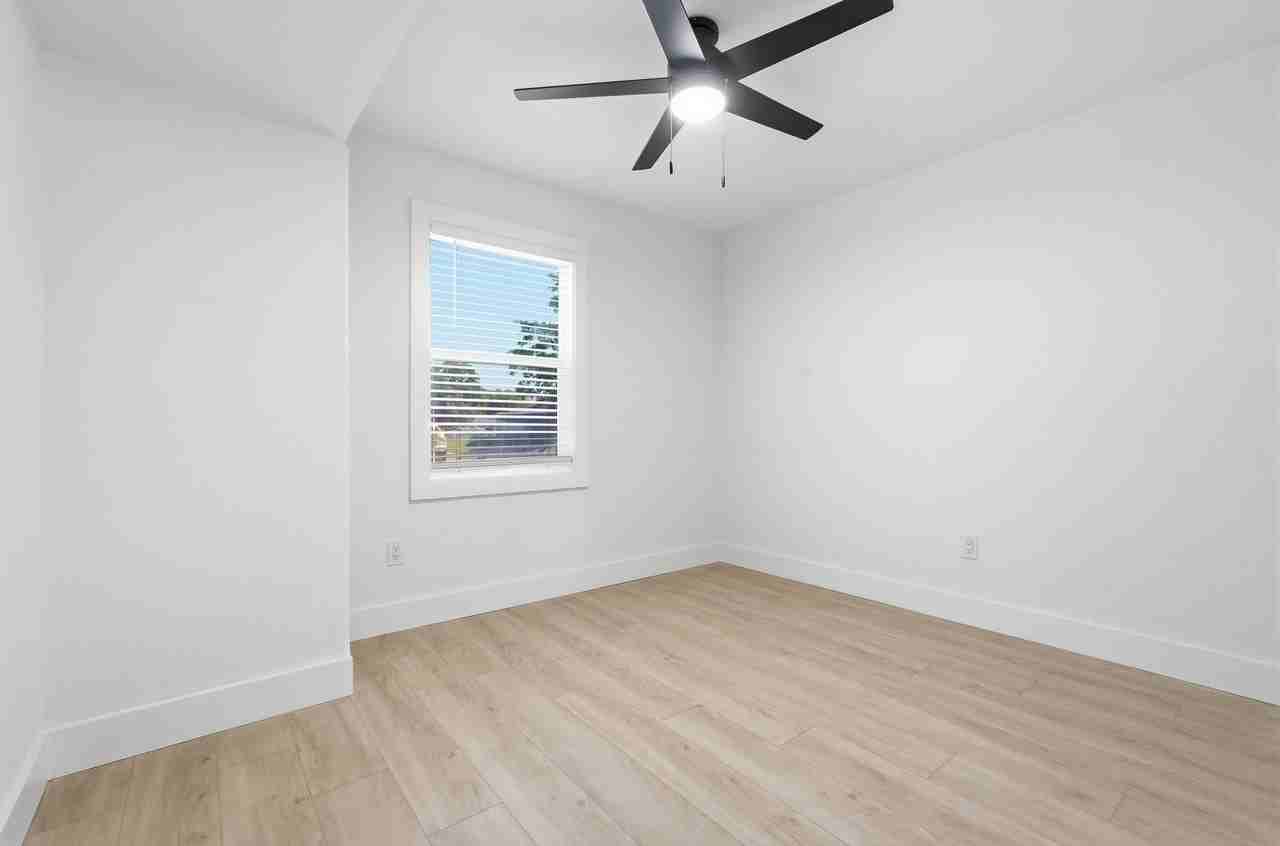 604 19th Ave N - Photo 7 of 19