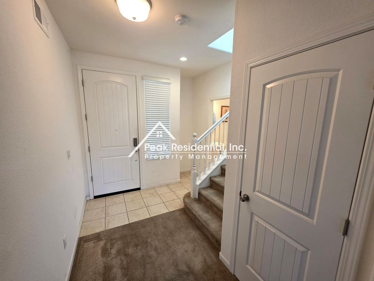 5389 Sablewood Ln - Photo 3 of 28
