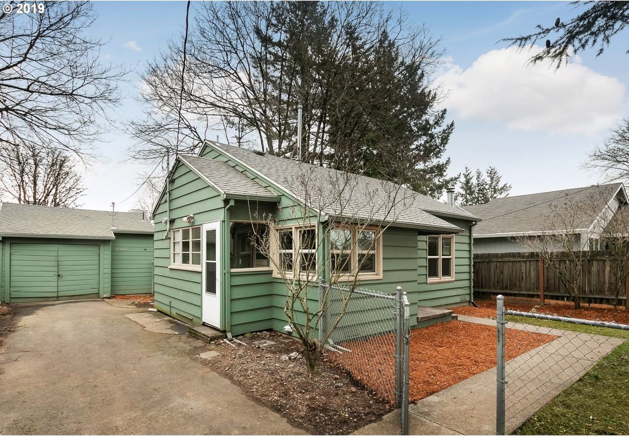 2604 Se 118th Ave #NA - Photo 2 of 9