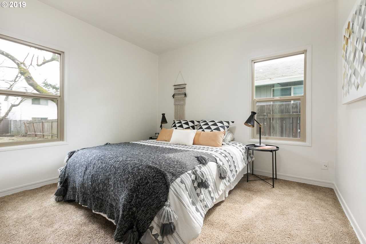 2604 Se 118th Ave #NA - Photo 5 of 9