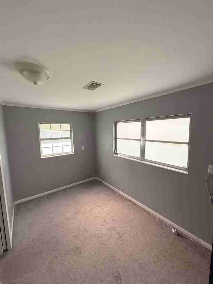 2240 Sw Sisters Welcome Rd Unit 102 #NA - Photo 7 of 9