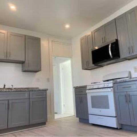 163 Washington St #1