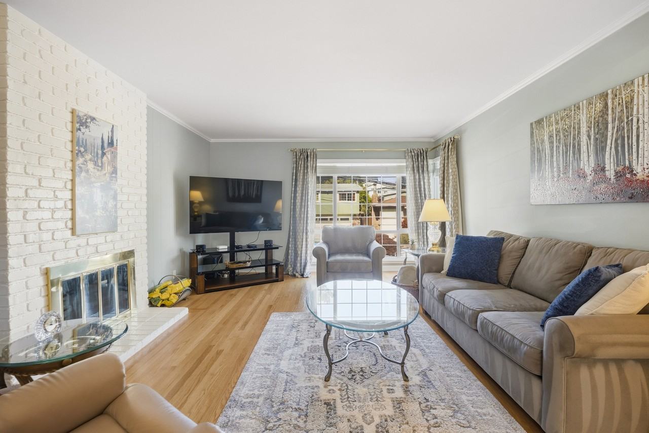 166 Madison Ave #NA - Photo 2 of 17