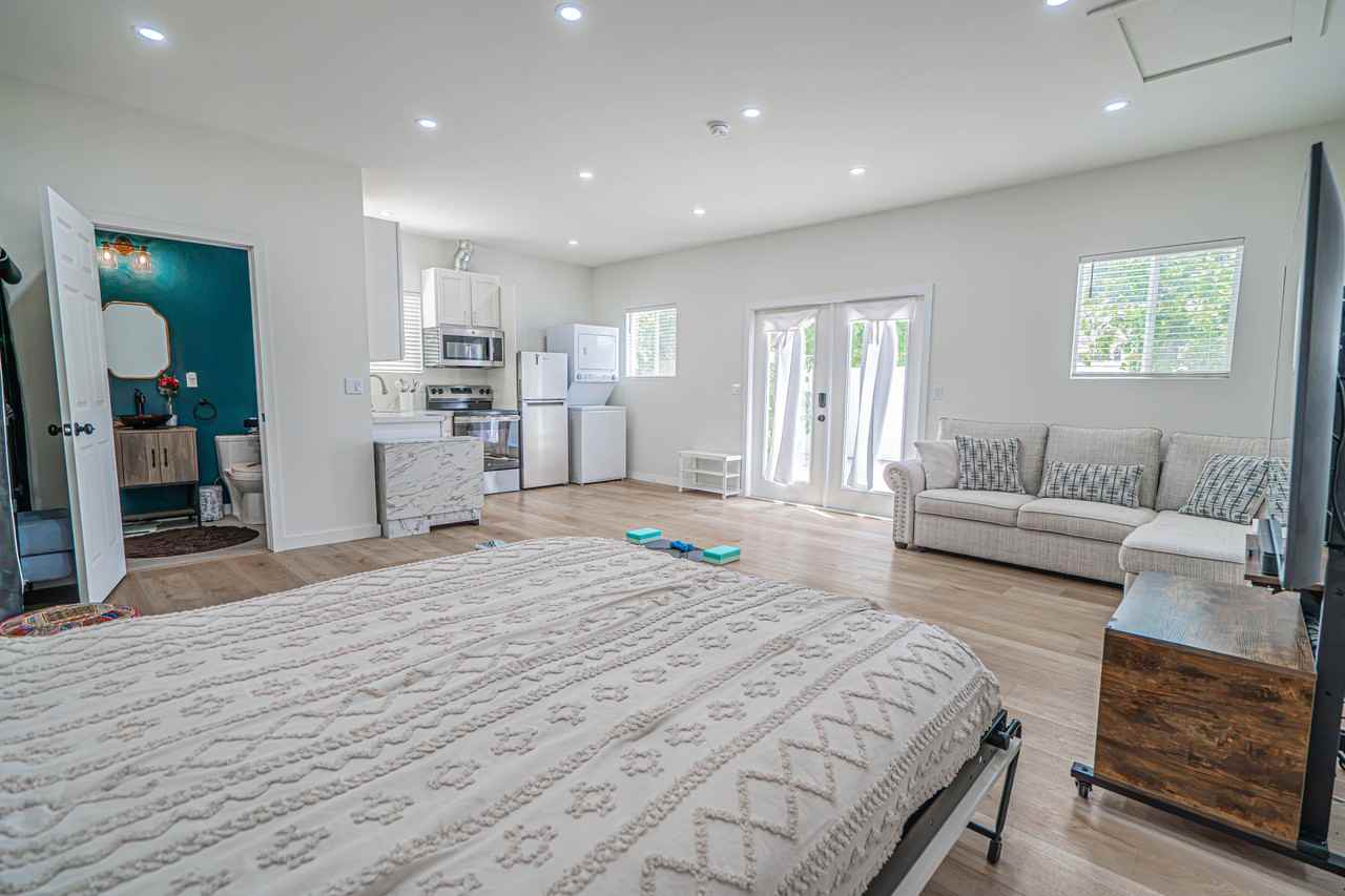 7046 Garden Grove Ave #NA - Photo 2 of 14