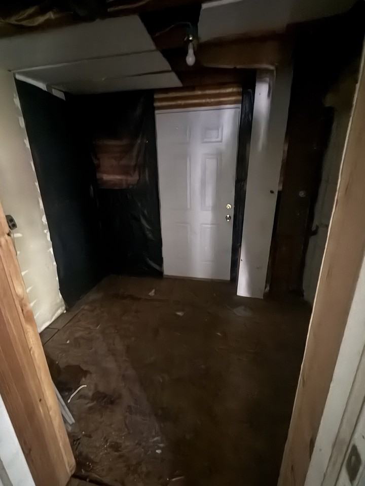 323 S Clarence Pl #NA - Photo 6 of 18