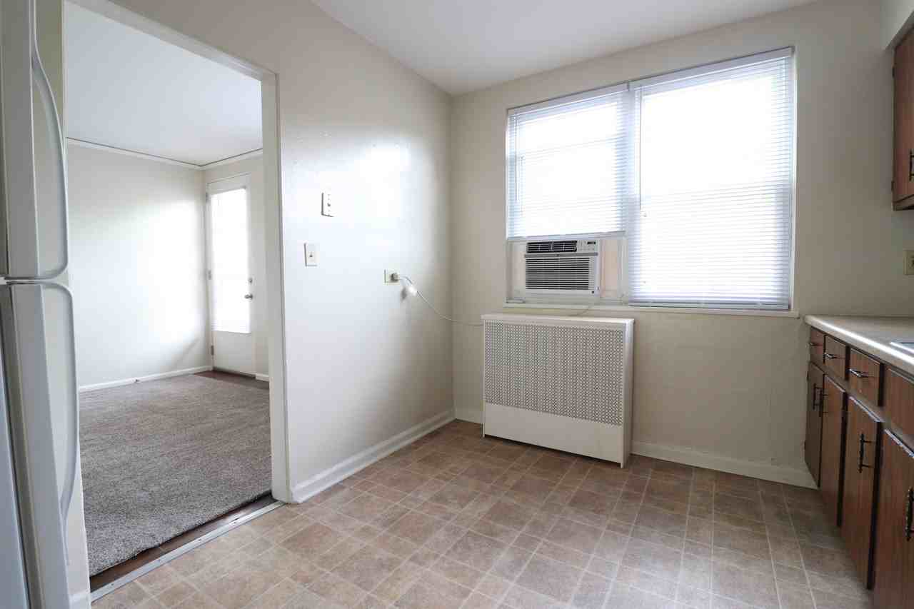 16 Chalmers Ln #1 - Photo 5 of 12