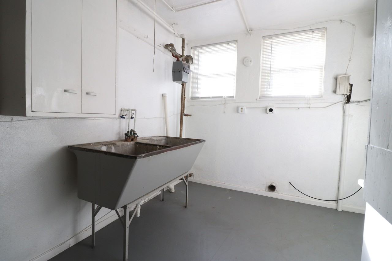 16 Chalmers Ln #1 - Photo 6 of 12