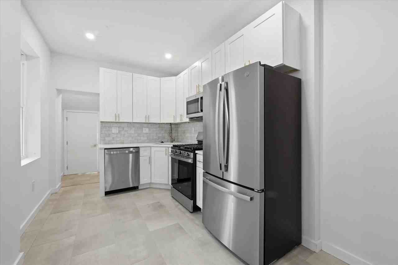 5011 Beaumont Ave #NA - Photo 4 of 10