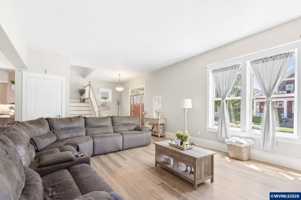 featured image of 1400 Emerson Ln E #NA