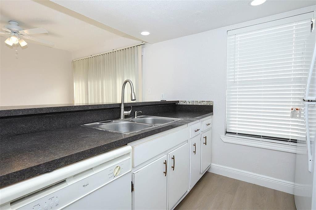 4029 Henley Rd #1705 - Photo 7 of 35