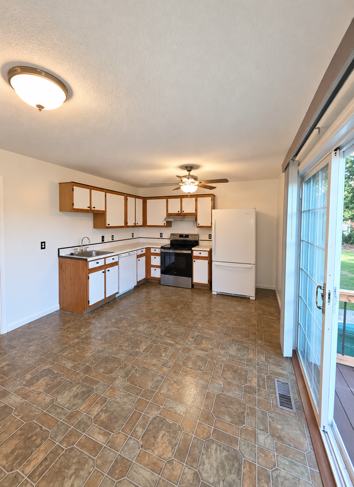14 Parker St #NA - Photo 3 of 15