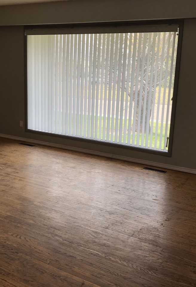 6508 97 Ave Nw - Photo 4 of 10