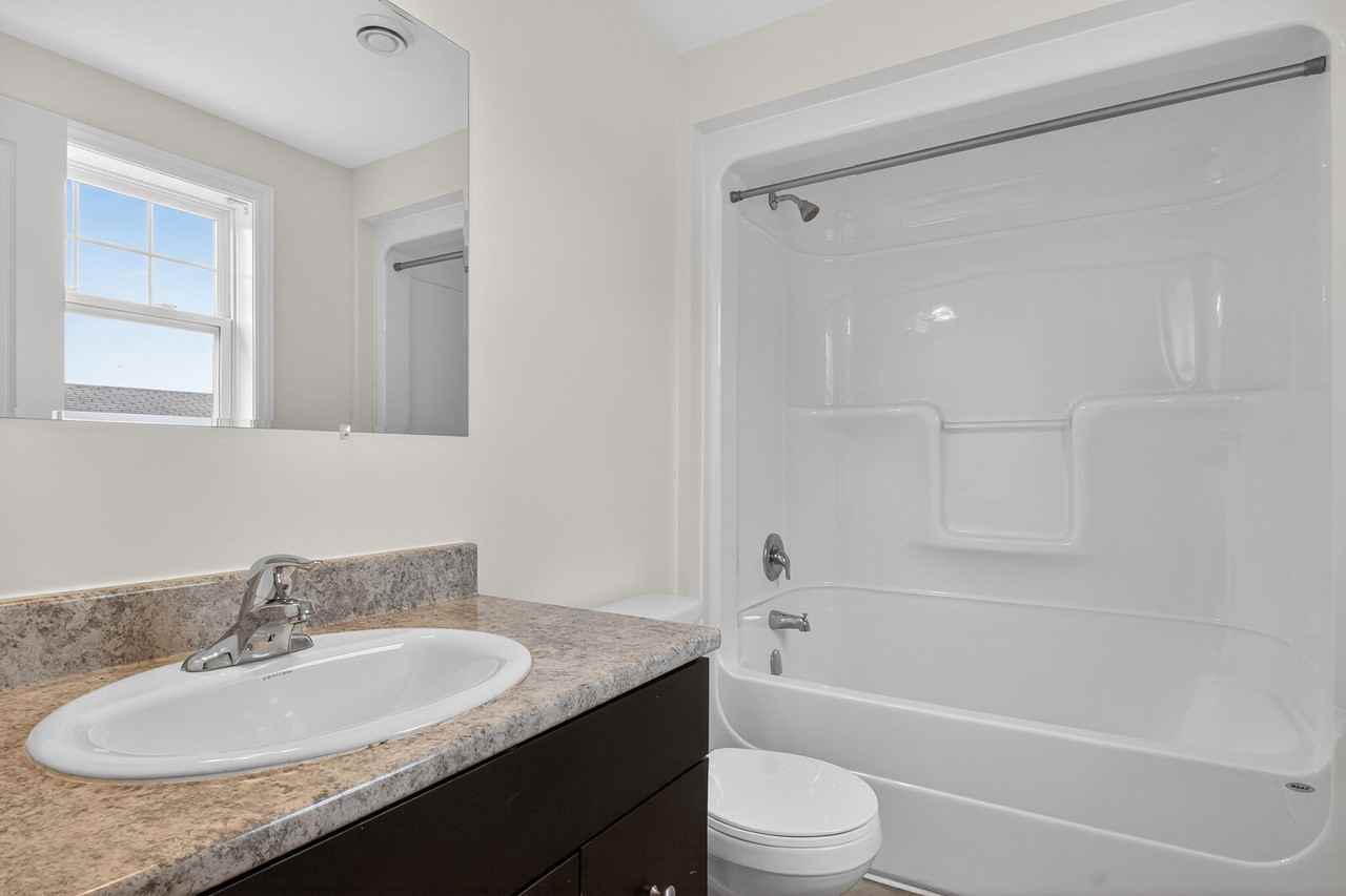 98 River East Dr - Photo 5 of 13
