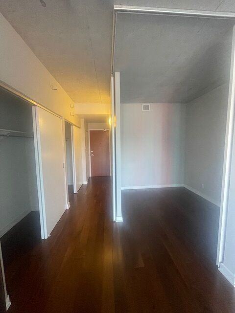 324 Apartment Building - Photo 4 of 12