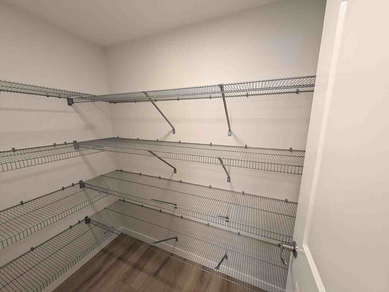 2220 193 St Nw - Photo 4 of 9