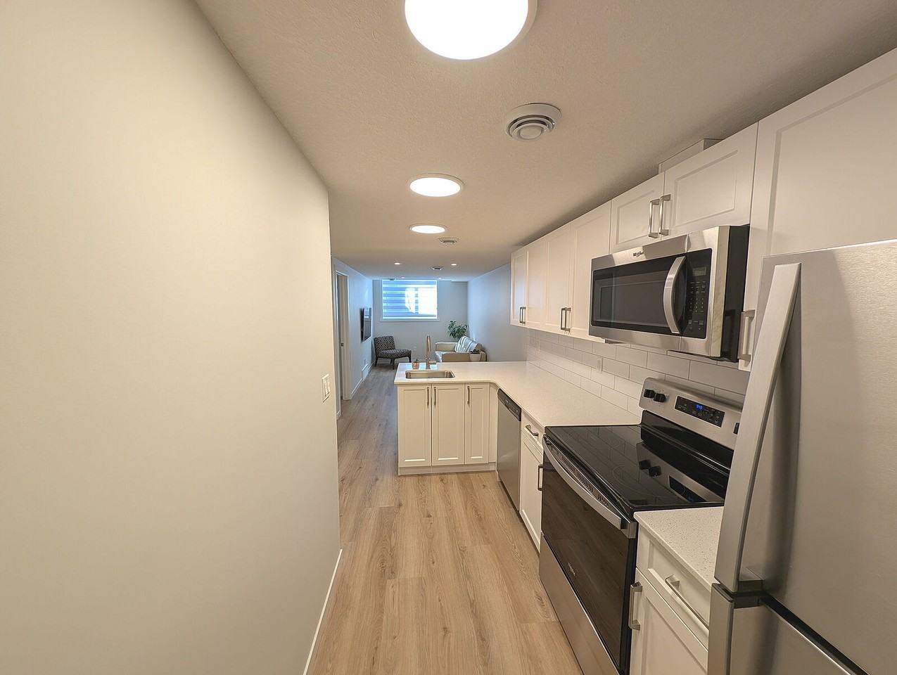 2220 193 St Nw - Photo 5 of 9