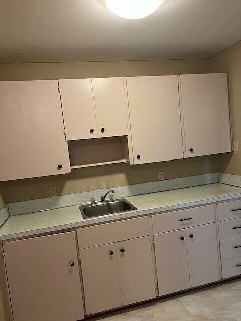 4432 - 4432 4 St Nw - Photo 4 of 6