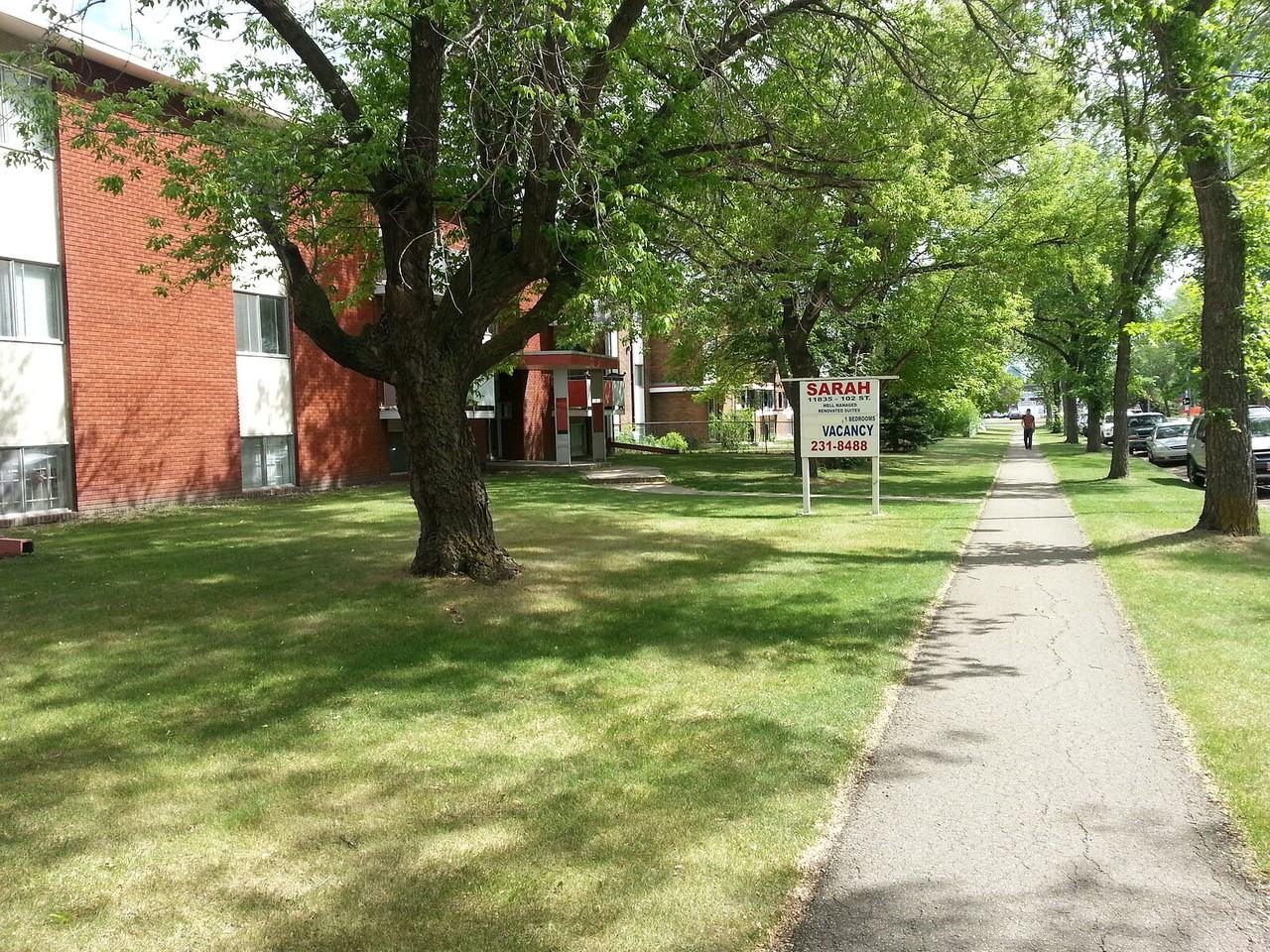 11835 102 St Nw