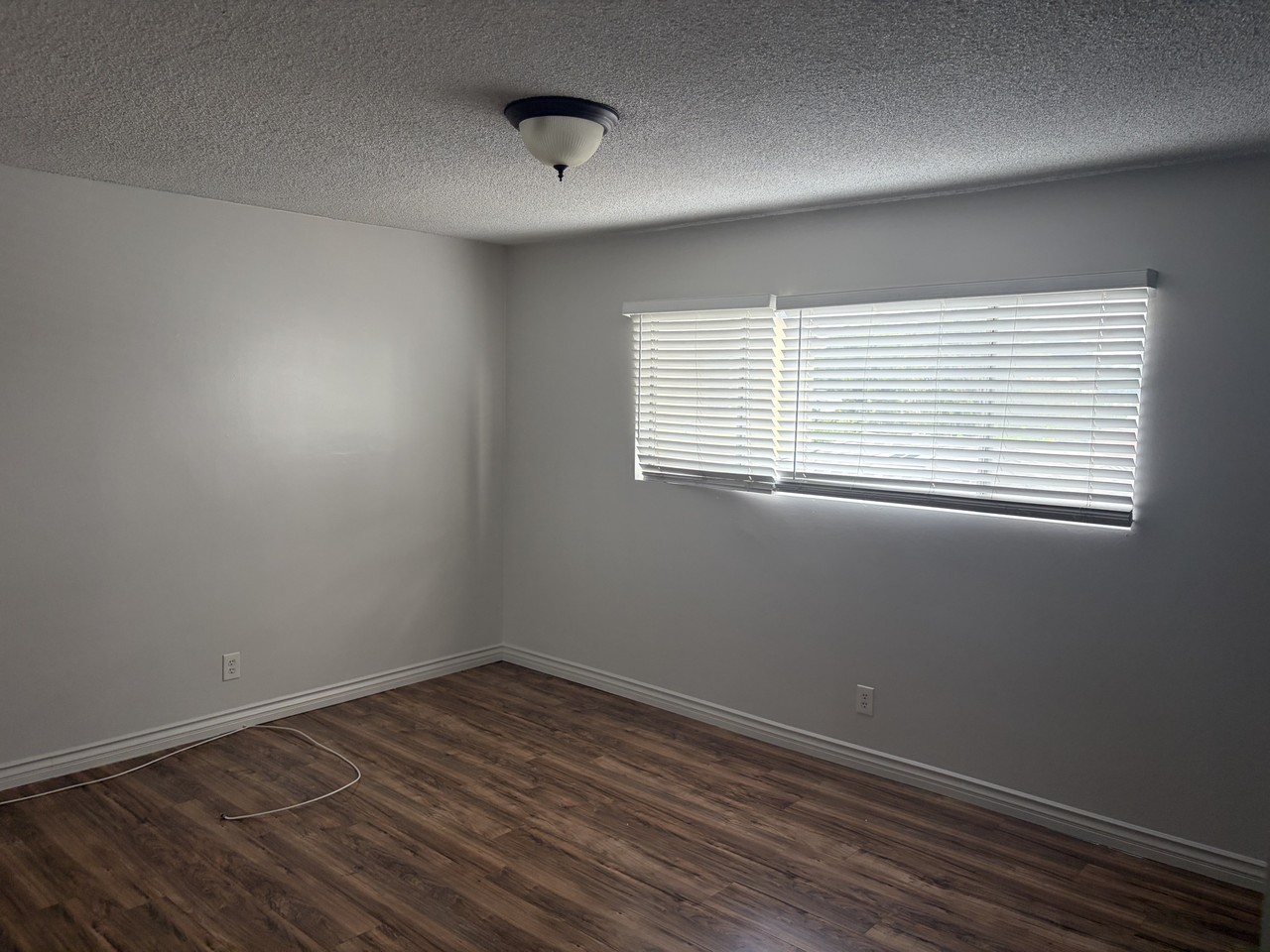2119 Earl Ave #3 - Photo 3 of 12
