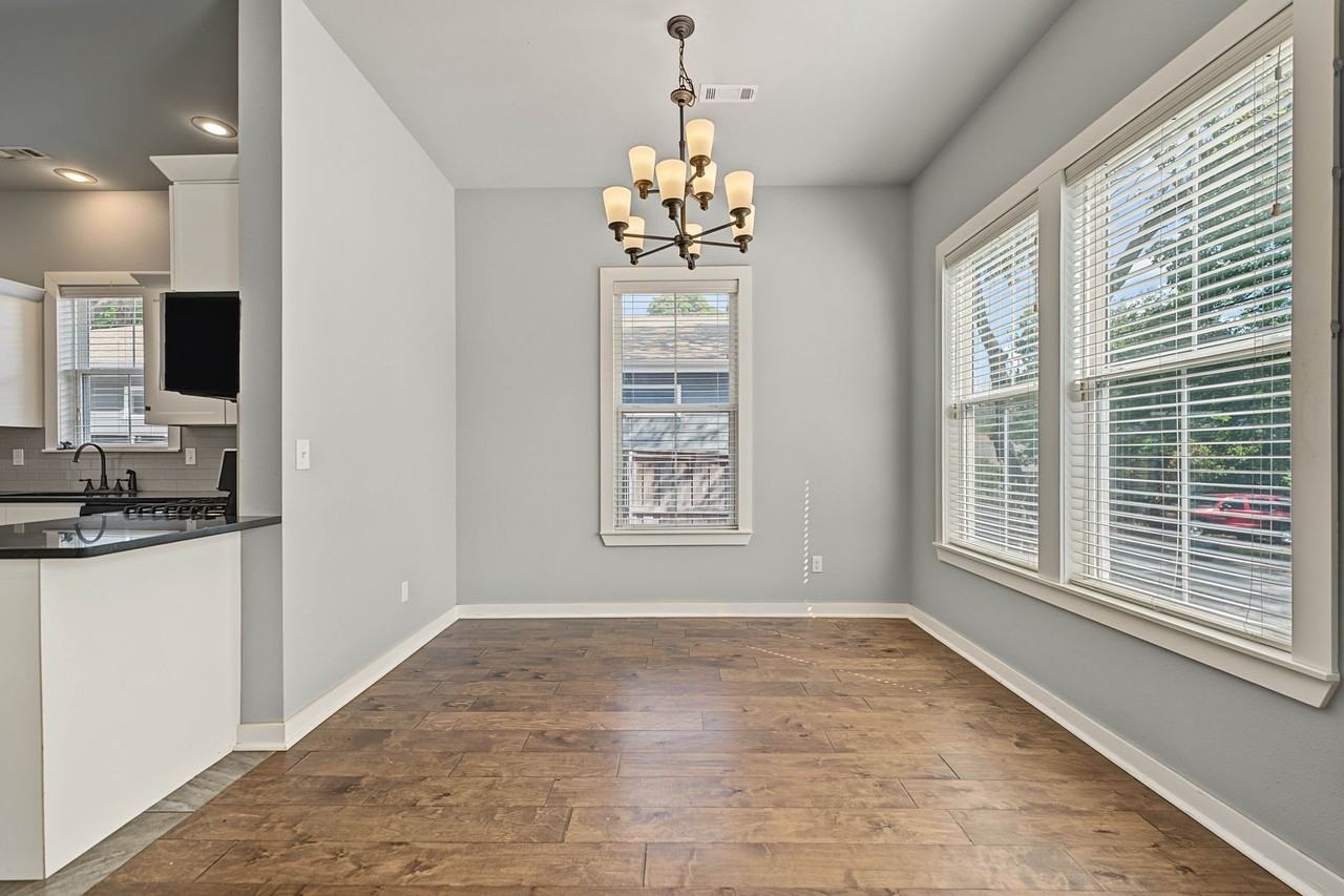 380 S East Ave - Photo 5 of 21