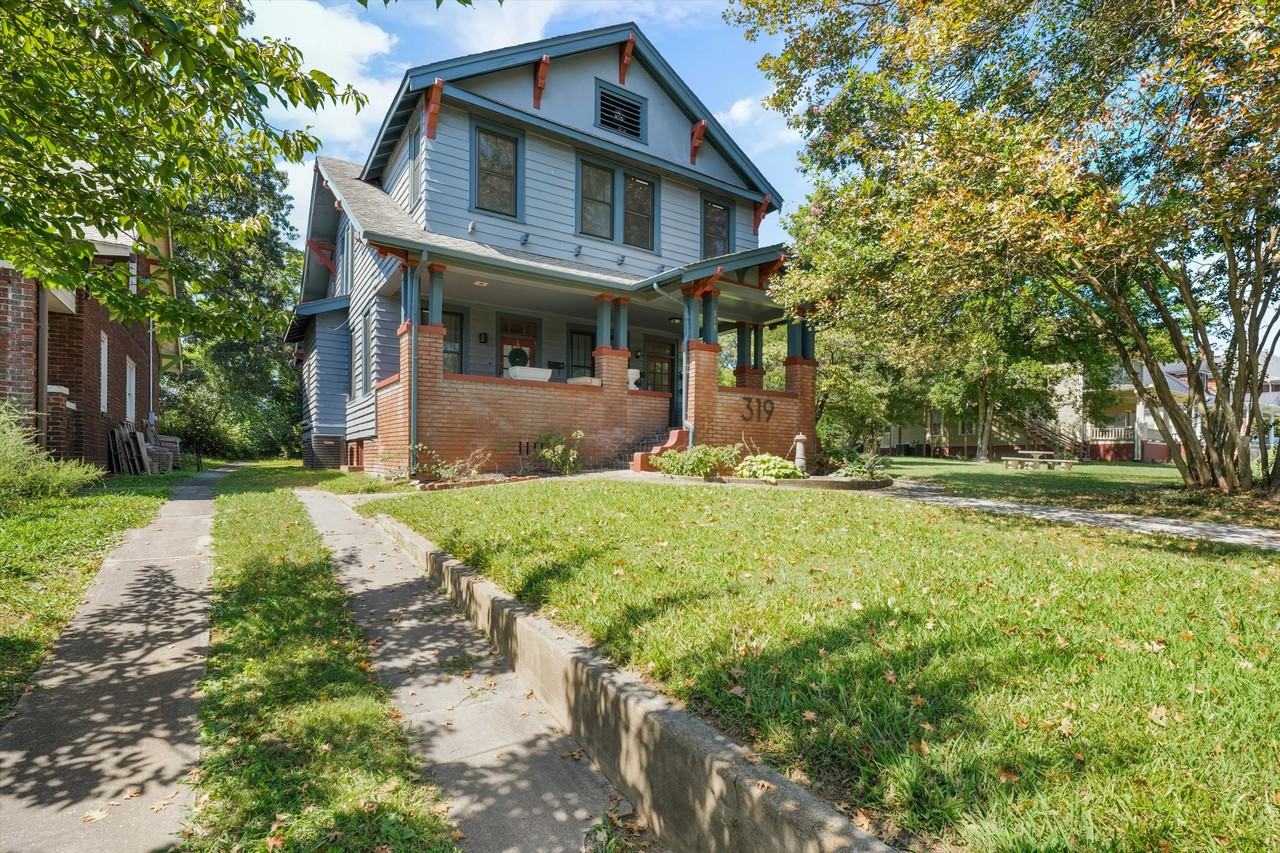 319 E Scott Ave #1