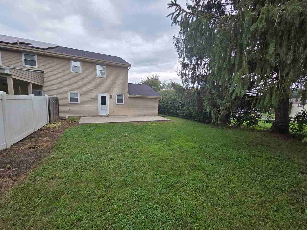 16 Clarendon Dr #NA - Photo 2 of 11