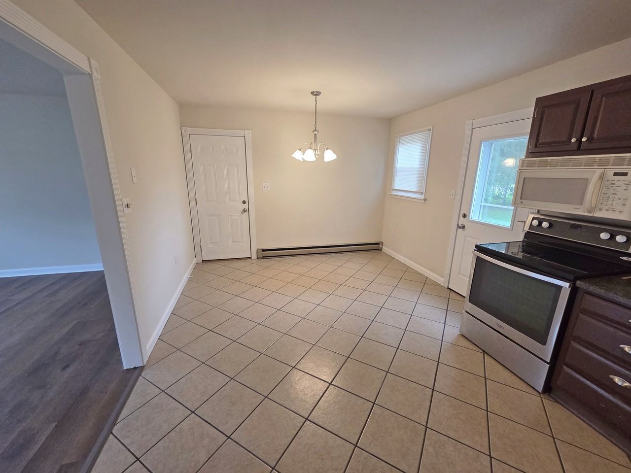 16 Clarendon Dr #NA - Photo 6 of 11