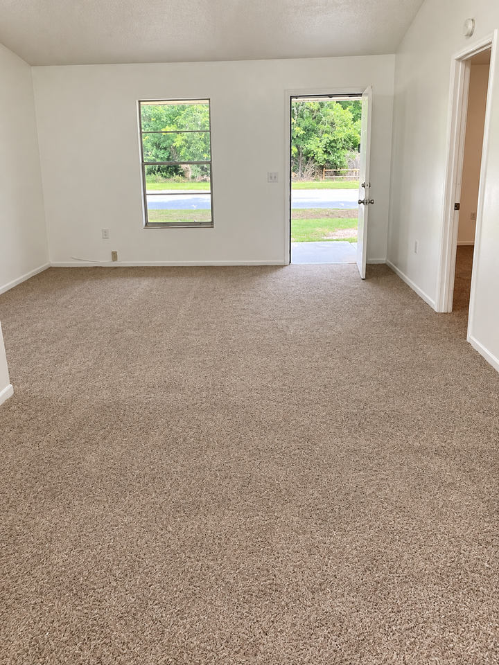 1445 Hamilton Ave - Photo 3 of 17