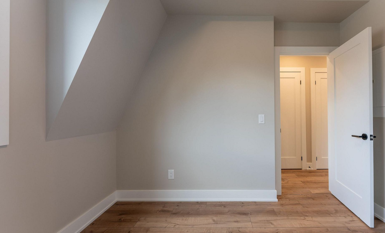352 Jones Avenue #4 - Photo 2 of 9