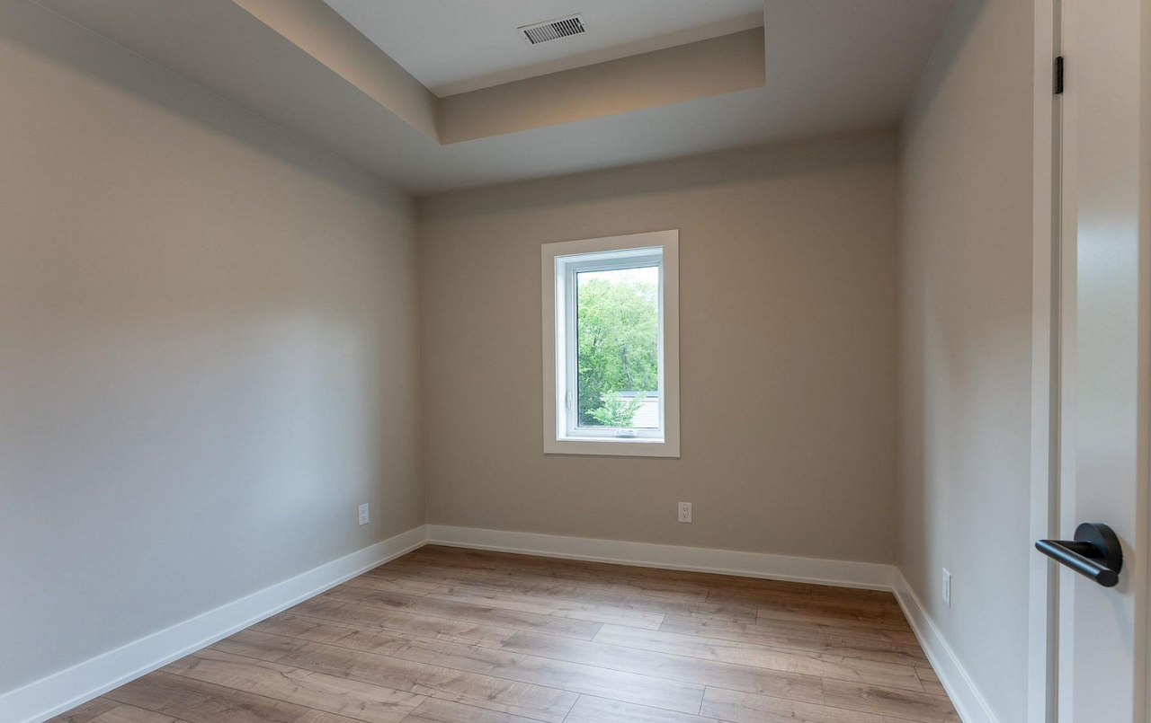 352 Jones Avenue #4 - Photo 4 of 9