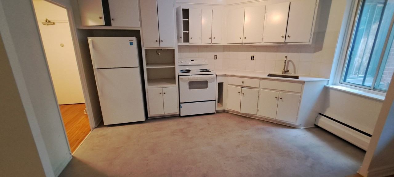 3600 Av Ridgewood - Photo 2 of 10