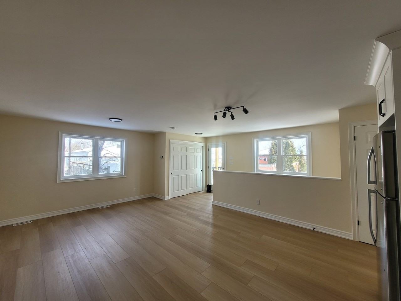 14 Oakland Ave - Photo 5 of 18